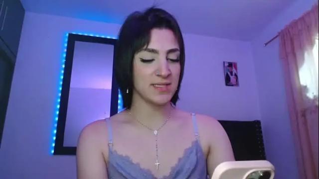 Image 6 of triana_damelio Stream on Chaturbate on 9 days ago