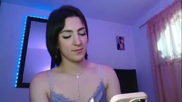Image 8 of triana_damelio Stream on Chaturbate on 9 days ago