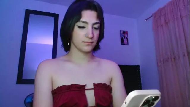 Image 4 of triana_damelio Stream on Chaturbate on 5 days ago