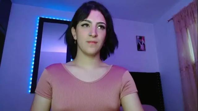 Image 10 of triana_damelio Stream on Chaturbate on 3 months ago