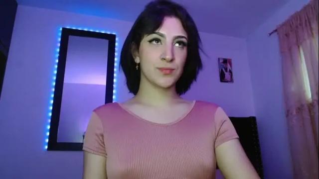 Image 6 of triana_damelio Stream on Chaturbate on 3 months ago