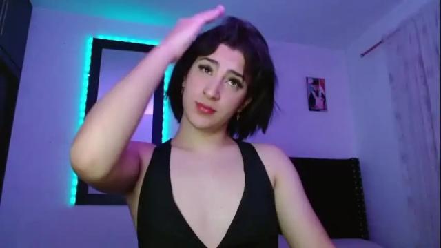 Image 2 of triana_damelio Stream on Chaturbate on 3 months ago