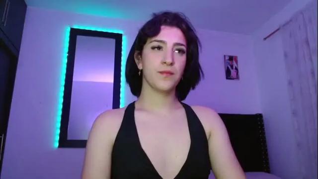 Image 8 of triana_damelio Stream on Chaturbate on 3 months ago