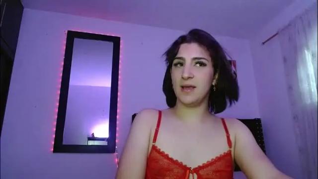 Image 8 of triana_damelio Stream on Chaturbate on 3 months ago