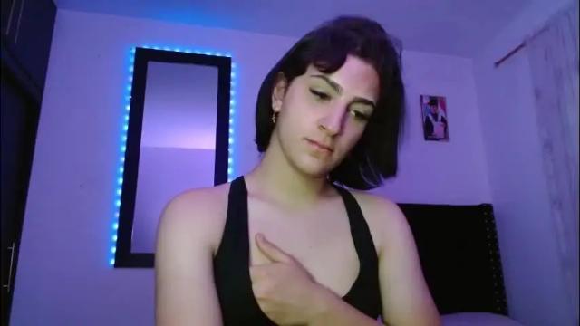 Image 12 of triana_damelio Stream on Chaturbate on 2 months ago