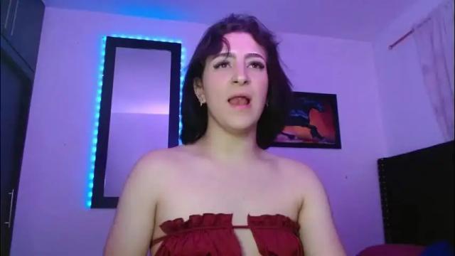 Image 10 of triana_damelio Stream on Chaturbate on 2 months ago