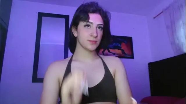 Image 12 of triana_damelio Stream on Chaturbate on 2 months ago