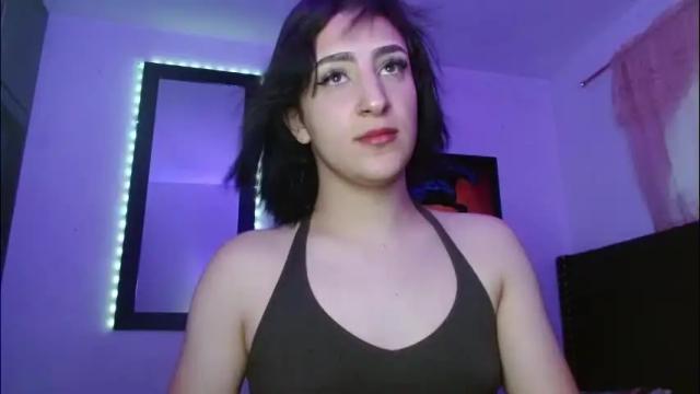 Image 4 of triana_damelio Stream on Chaturbate on 1 month ago