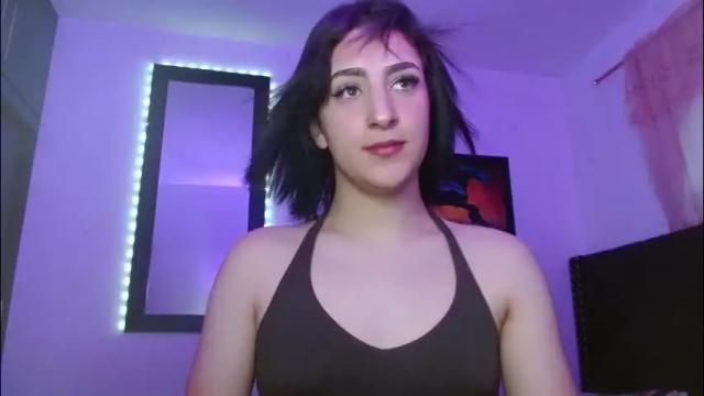 Image 6 of triana_damelio Stream on Chaturbate on 1 month ago