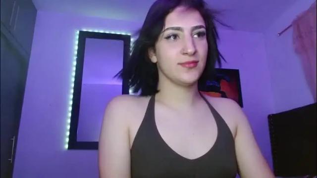 Image 8 of triana_damelio Stream on Chaturbate on 1 month ago