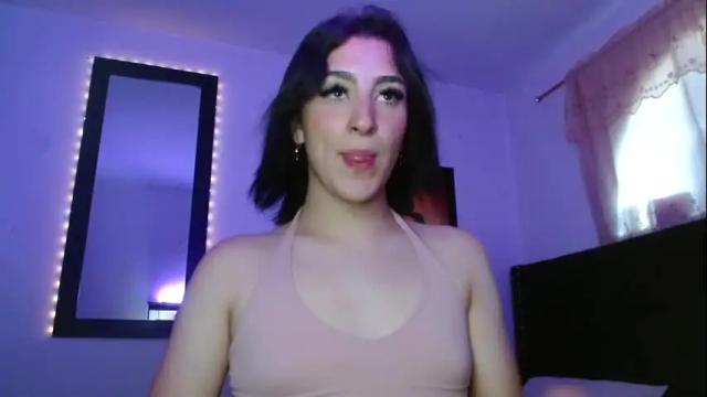 Image 3 of triana_damelio Stream on Chaturbate on 1 month ago