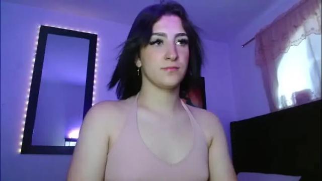 Image 7 of triana_damelio Stream on Chaturbate on 1 month ago