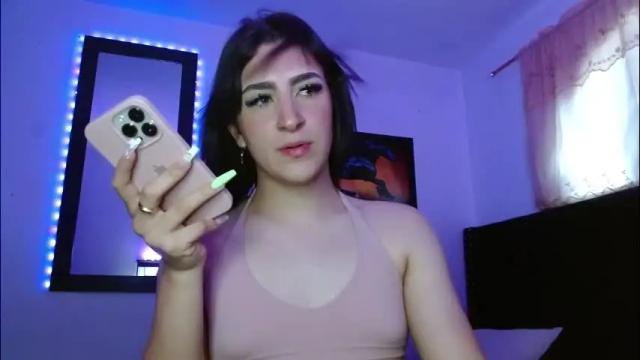 Image 10 of triana_damelio Stream on Chaturbate on 1 month ago