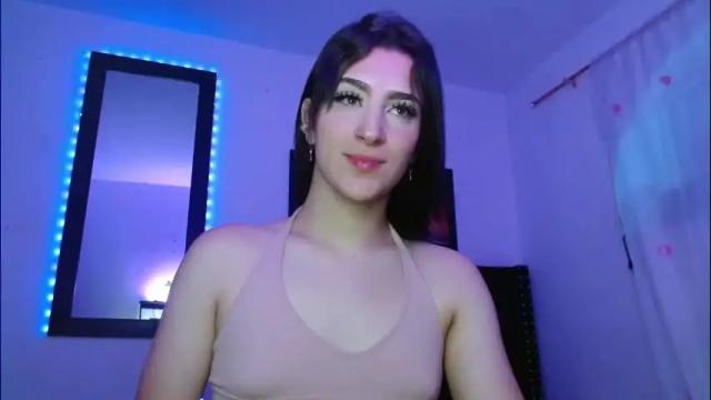 Image 3 of triana_damelio Stream on Chaturbate on 29 days ago