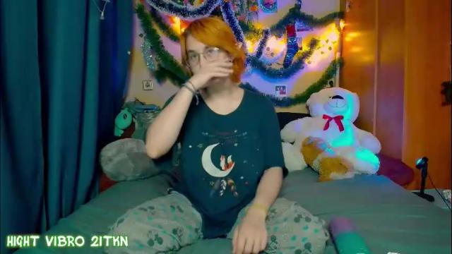 Image 10 of trickykitsune Stream on Chaturbate on 13 days ago