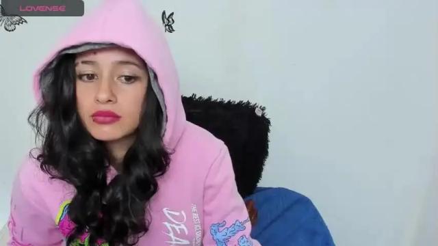 Image 12 of triixy26 Stream on Chaturbate on 17 months ago
