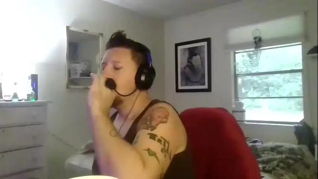 Image 12 of trillnonymau5 Stream on Chaturbate on 20 months ago