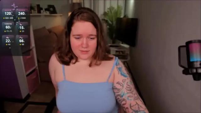 Image 8 of trinititi Stream on Chaturbate on 14 months ago