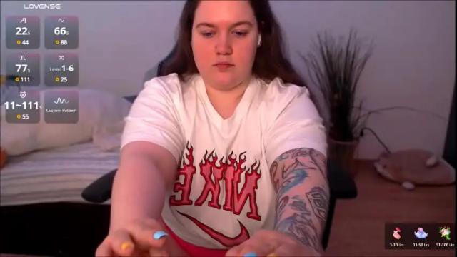 Image 2 of trinititi Stream on Chaturbate on 1 month ago