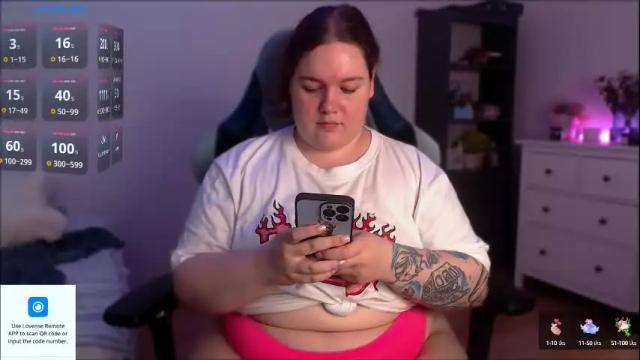 Image 3 of trinititi Stream on Chaturbate on 3 months ago