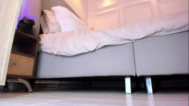 Image 7 of trinitixx Stream on Chaturbate on 29 days ago