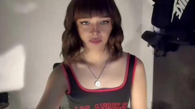 Image 3 of trinityfucksyou Stream on Chaturbate on 14 months ago