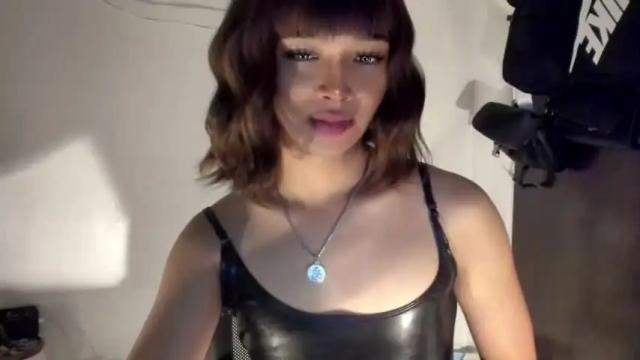 Image 6 of trinityfucksyou Stream on Chaturbate on 14 months ago