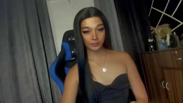 Image 12 of trinityfucksyou Stream on Chaturbate on 2 months ago