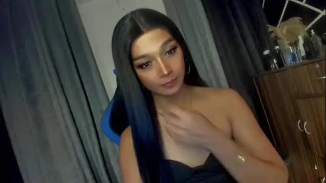 Image 2 of trinityfucksyou Stream on Chaturbate on 2 months ago