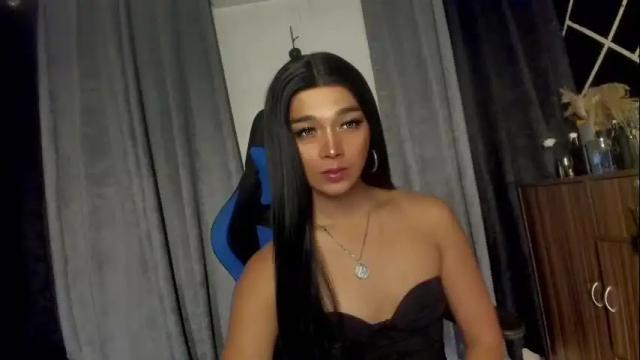 Image 7 of trinityfucksyou Stream on Chaturbate on 2 months ago