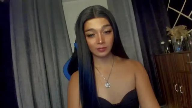 Image 4 of trinityfucksyou Stream on Chaturbate on 2 months ago
