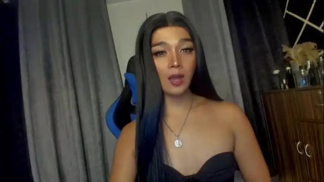 Image 8 of trinityfucksyou Stream on Chaturbate on 2 months ago