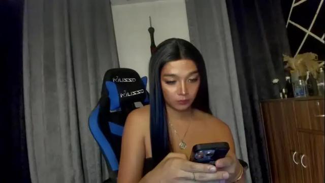 Image 3 of trinityfucksyou Stream on Chaturbate on 2 months ago