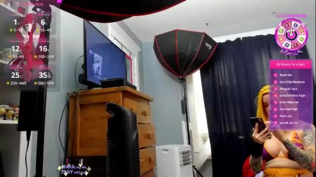 Image 11 of trinitykatze Stream on Chaturbate on 2 months ago