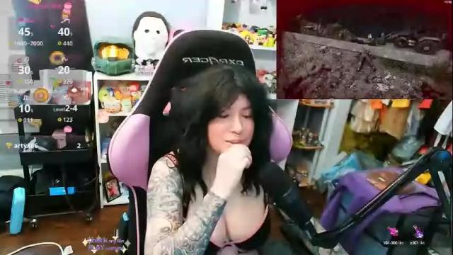 Image 12 of trinitykatze Stream on Chaturbate on 2 months ago