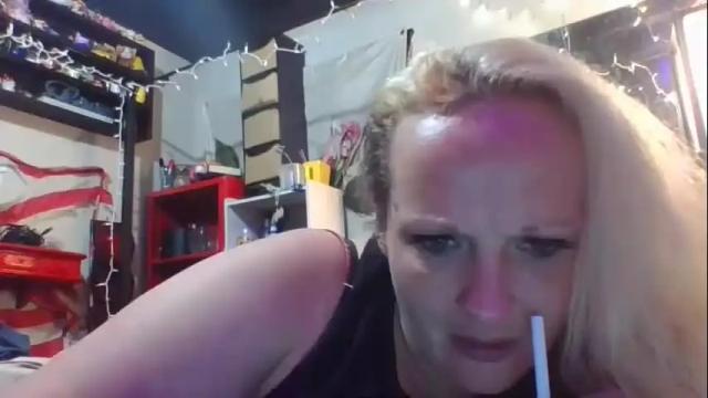 Image 3 of trinitysbangin Stream on Chaturbate on 28 days ago