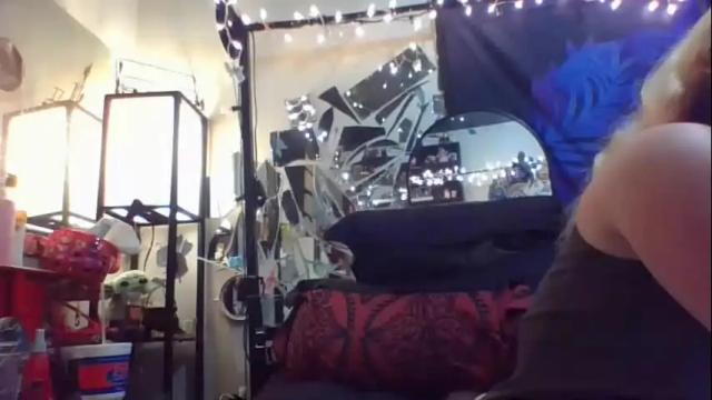 Image 7 of trinitysbangin Stream on Chaturbate on 23 days ago