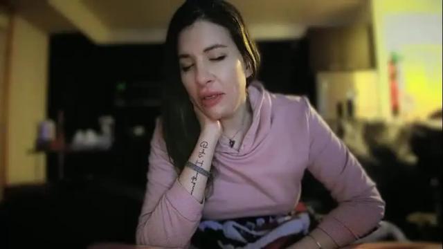 Image 12 of trinityxsecret Stream on Chaturbate on 7 months ago