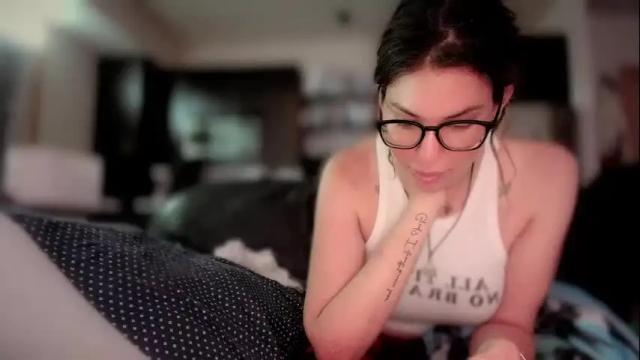 Image 8 of trinityxsecret Stream on Chaturbate on 3 months ago