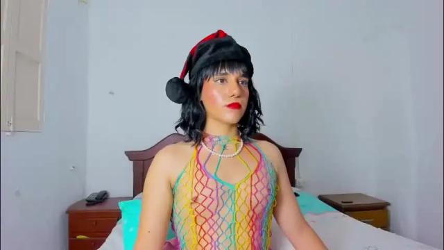 Image 3 of trinydoll Stream on Chaturbate on 24 days ago