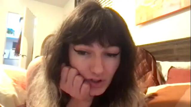 Image 4 of trixie0220 Stream on Chaturbate on 18 months ago