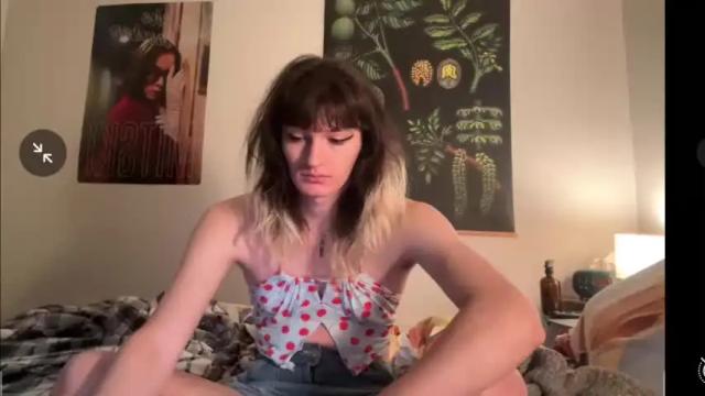 Image 3 of trixie0220 Stream on Chaturbate on 18 months ago