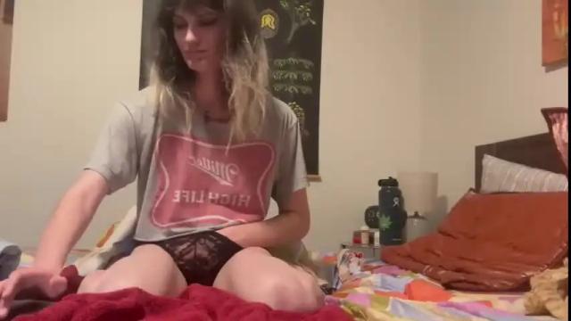 Image 11 of trixie0220 Stream on Chaturbate on 19 months ago