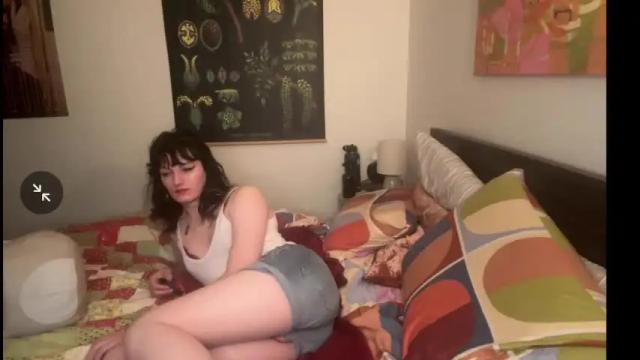 Image 6 of trixie0220 Stream on Chaturbate on 15 months ago