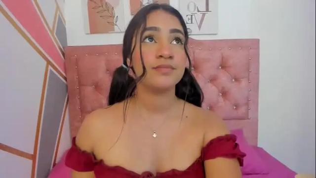 Image 10 of trixie_queen Stream on Chaturbate on 1 month ago