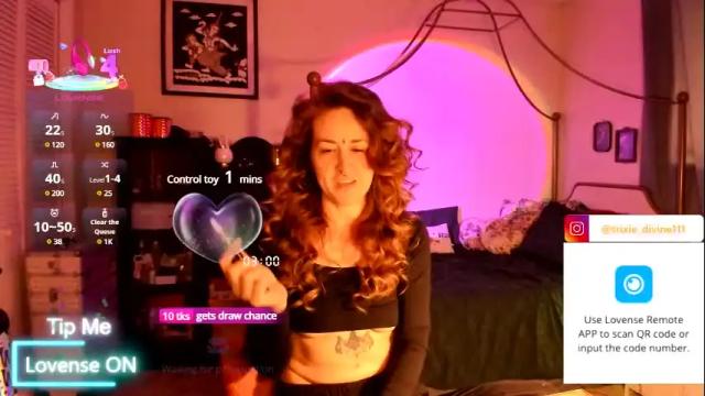 Image 11 of trixiedivine Stream on Chaturbate on 25 days ago