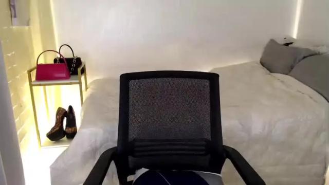 Image 7 of trixiematel Stream on Chaturbate on 15 months ago