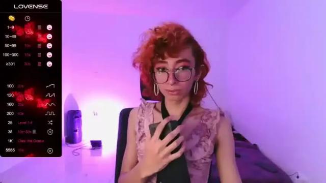 Image 3 of trixy_roses Stream on Chaturbate on 16 months ago