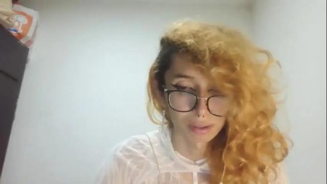 Image 3 of trixy_roses Stream on Chaturbate on 2 months ago
