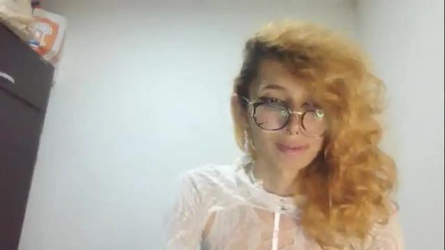 Image 7 of trixy_roses Stream on Chaturbate on 2 months ago